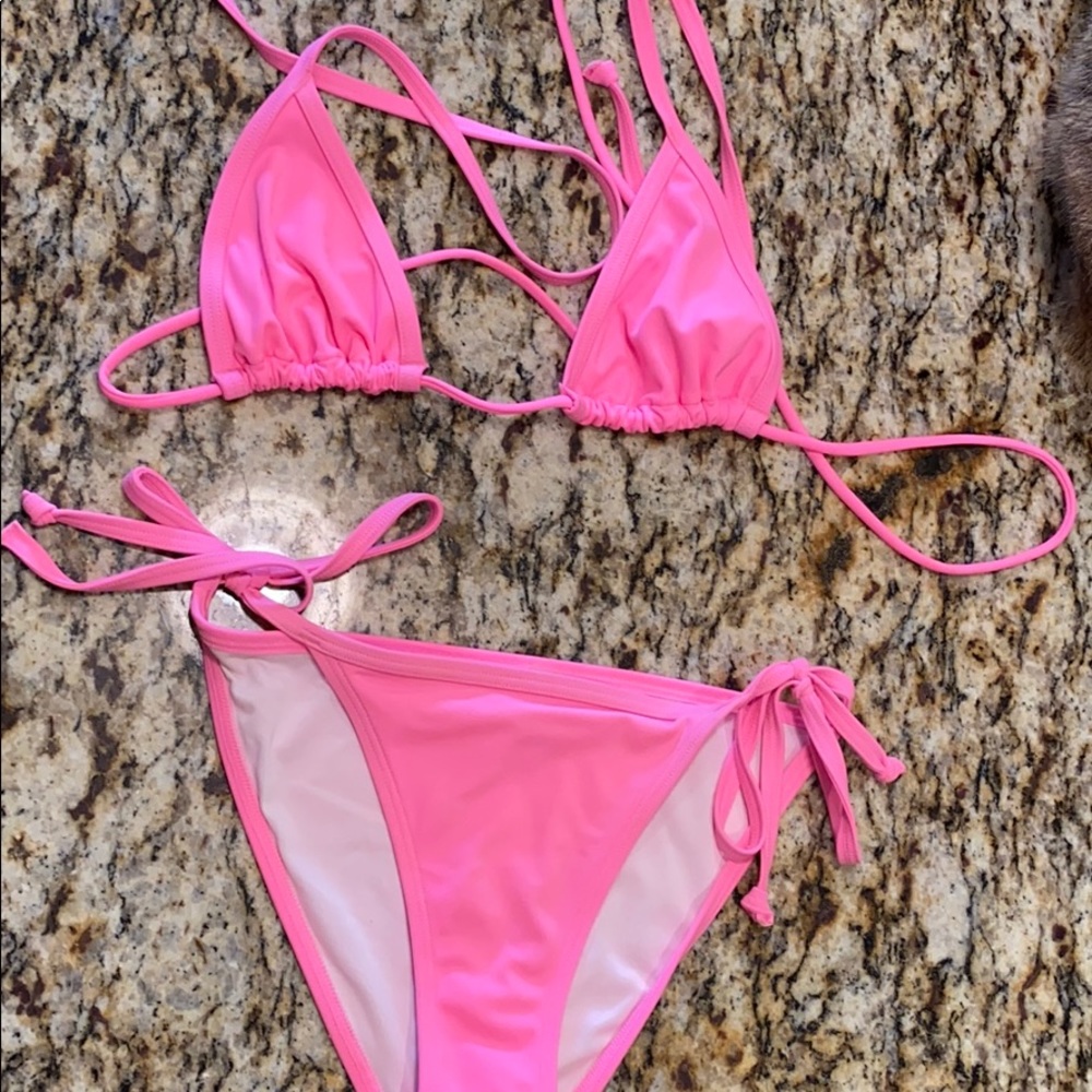 Hot pink Victoria’s Secret bikini
